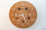 子供も見やすい木婚式の掛け時計3